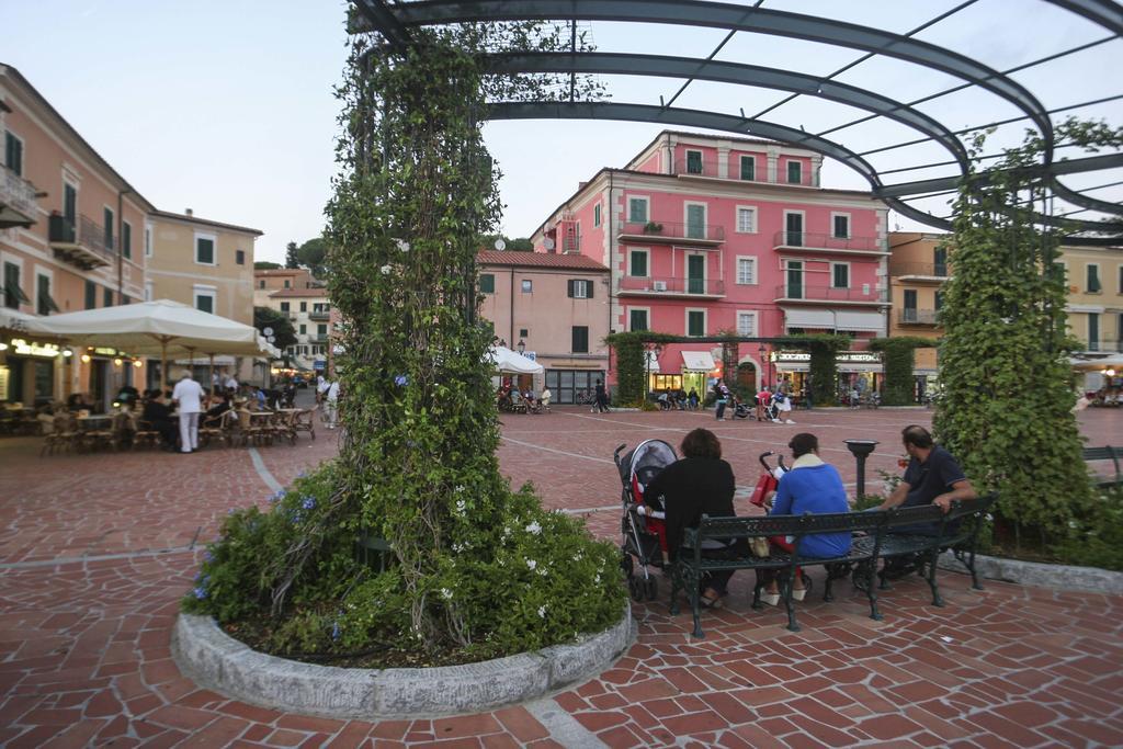 Il Porto Trilocale Nr.7 Apartment Porto Azzurro Exterior photo